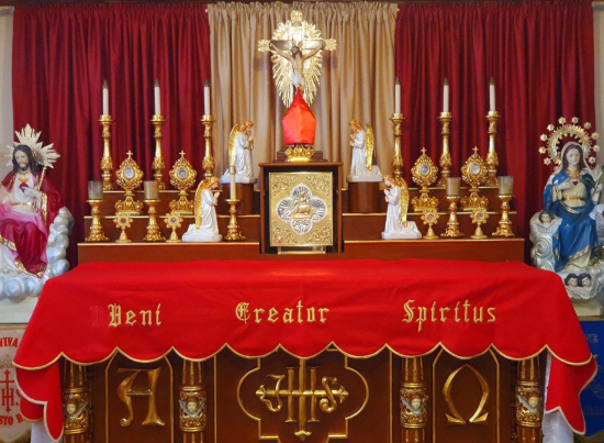 CHAPEL PIC - ALTAR - PENTECOST SUNDAY - JUNE 9, 2019